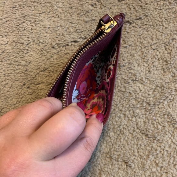 Vera Bradley “Avery Tote” - Picture 5 of 7